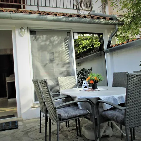 Apartment Family Romina *