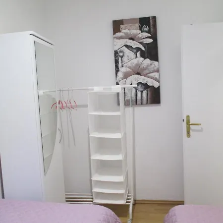 Family Romina Apartamento *
